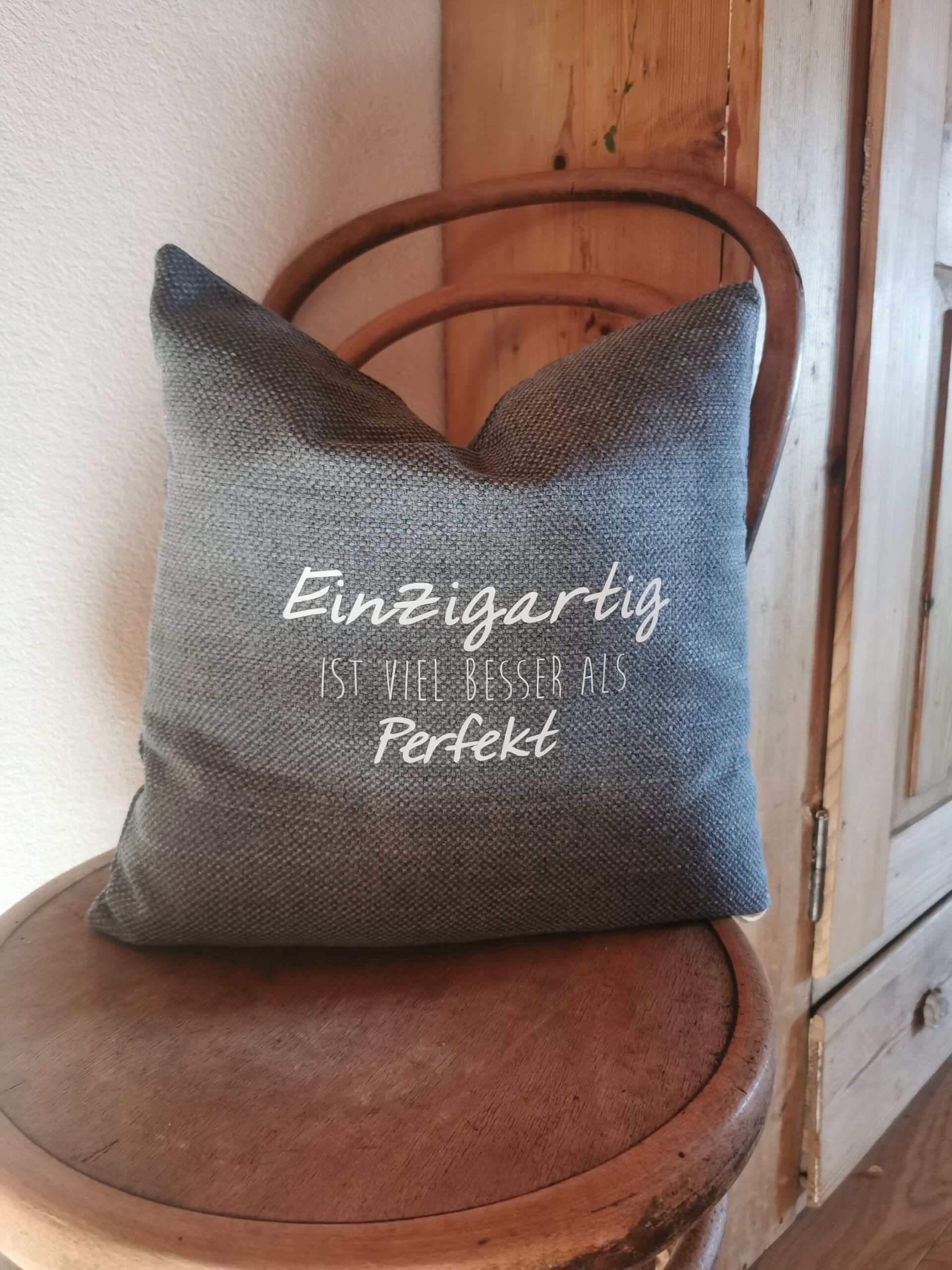 Zierkissen „blaugrau“