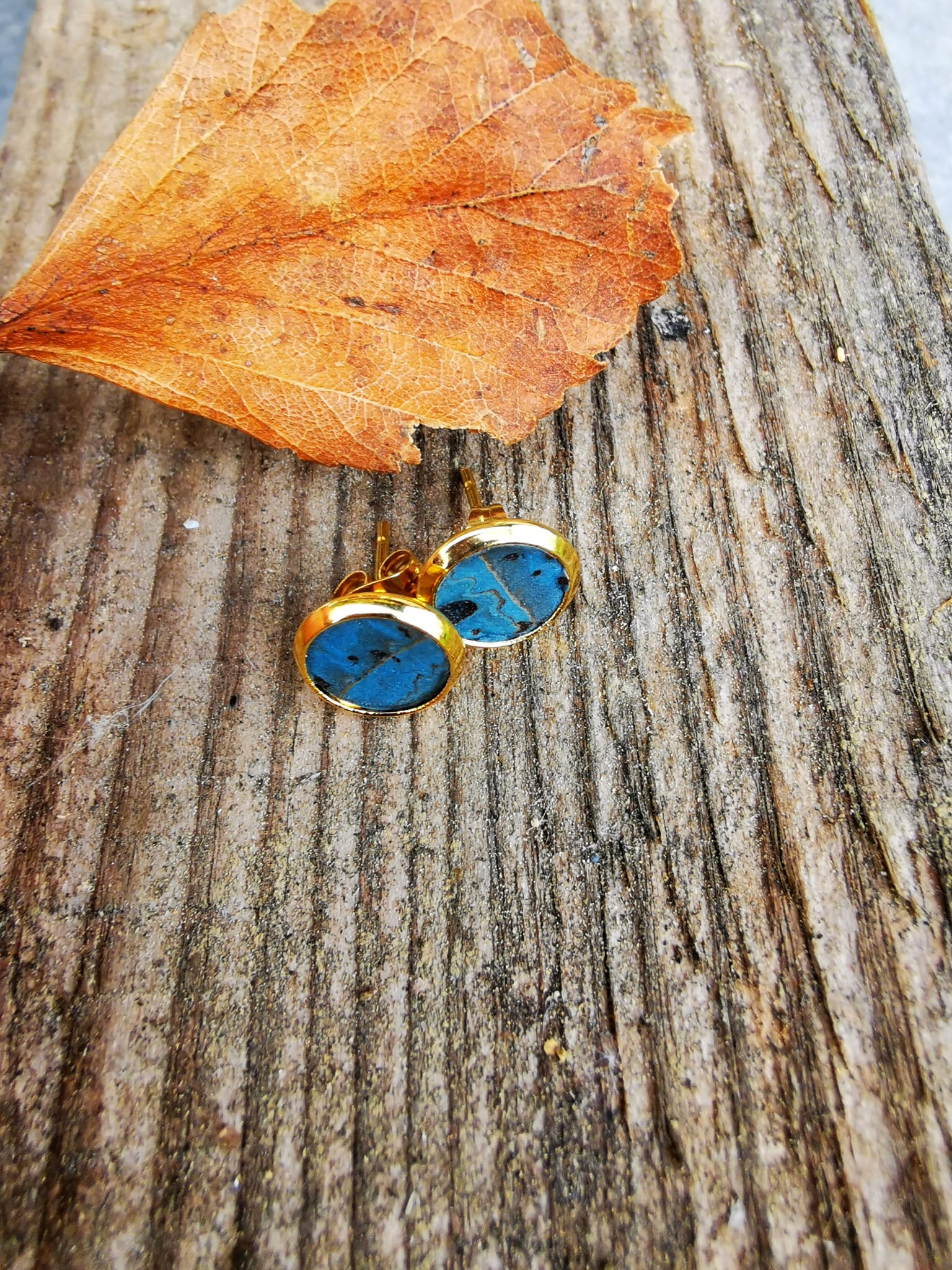 Ohrstecker „korkig“